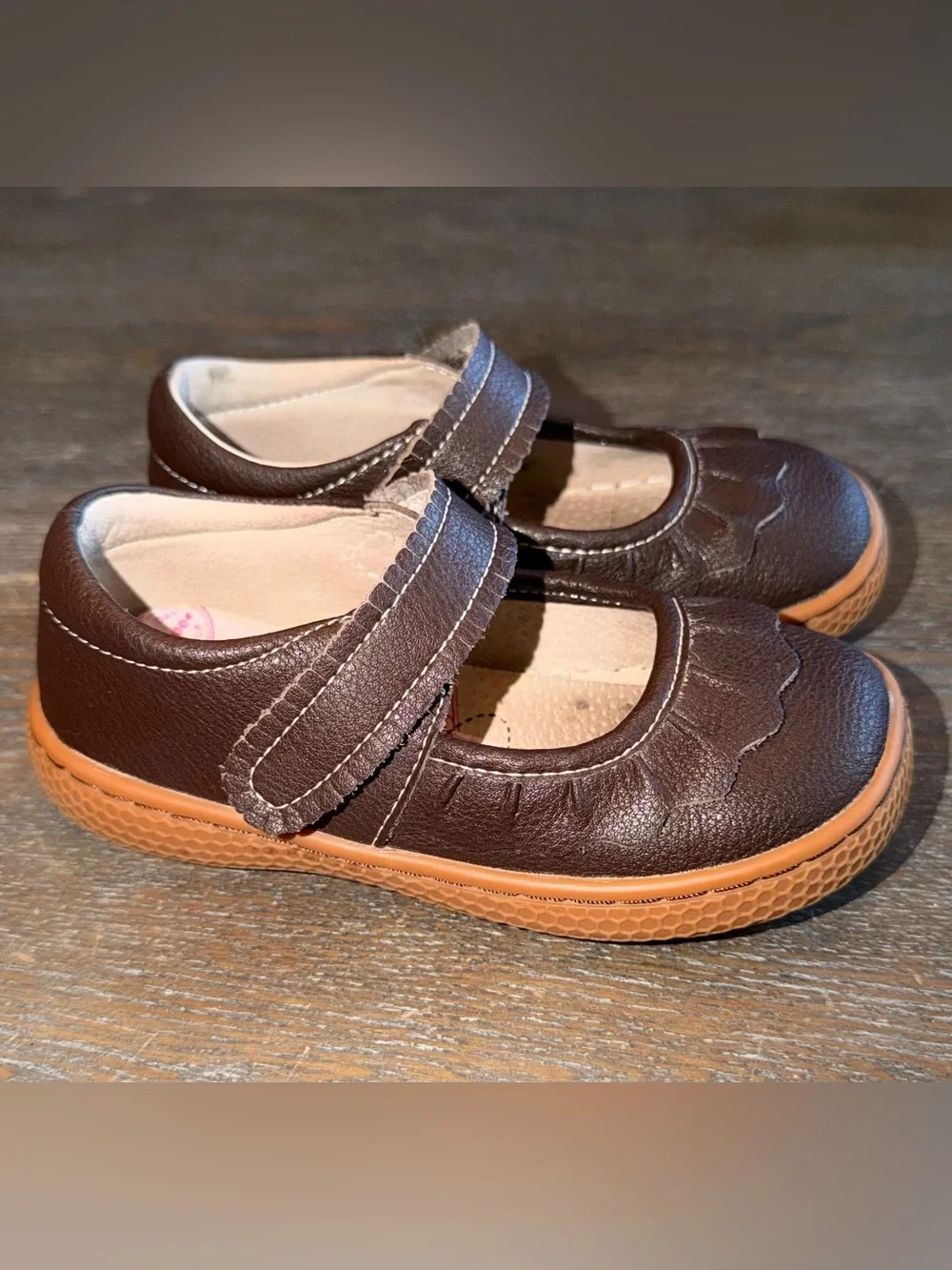 Livie & Luca Brown Ruche Classic Mary Jane Shoes size 9